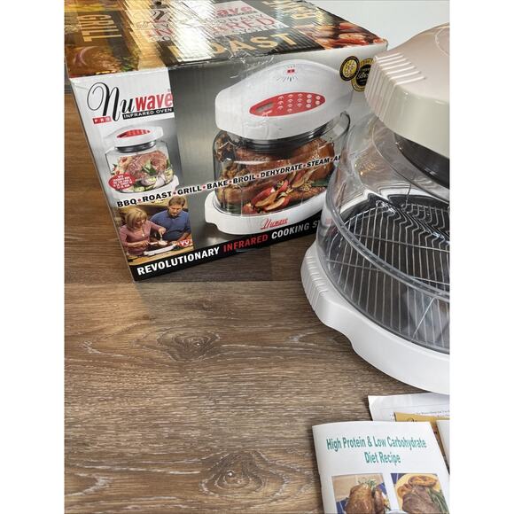NuWave Pro Infrared Cooking System Convection Oven White Red 20331 + Recipe Book - Picture 4 of 15